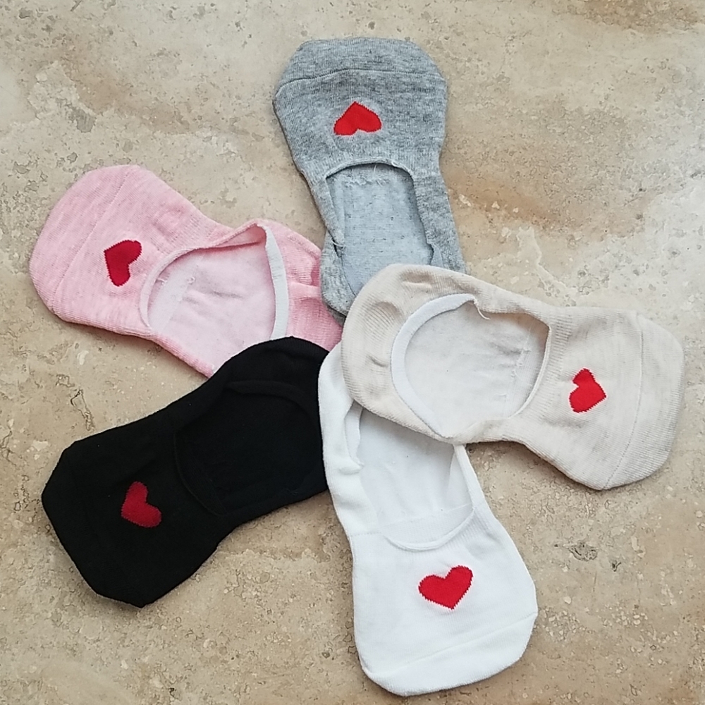 No show heart socks